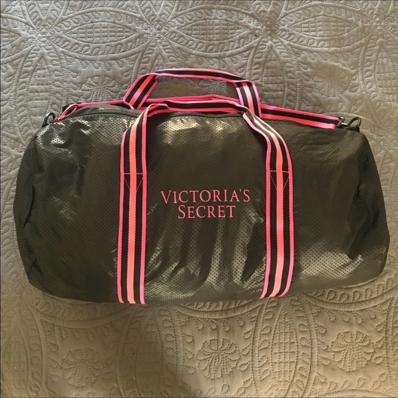 Victoria's Secret Handbags - NWOT Victoria Secret bag